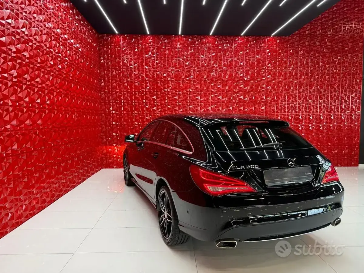 Usata Mercedes CLA200 Executive 136 CV (100 kW) 2015 Nero Coupé