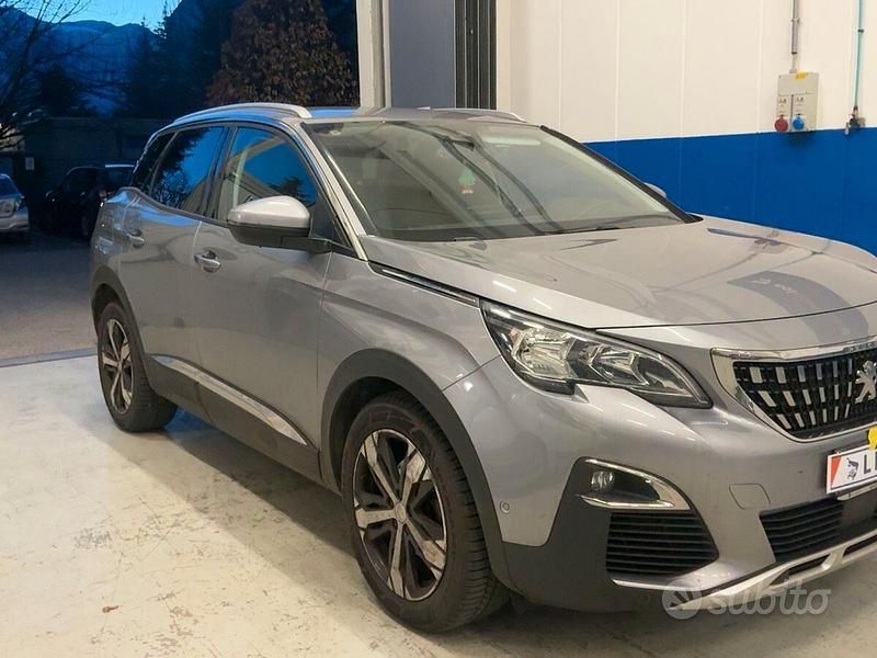 Usata Peugeot 3008 Allure 130 CV (95 kW) 2019 Grigio SUV