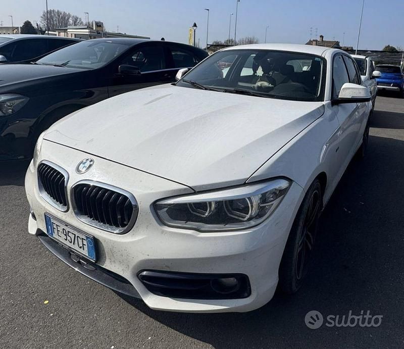 Usata BMW 116 Sport Line 116 CV (85 kW) 2016 Bianco pastello Utilitaria