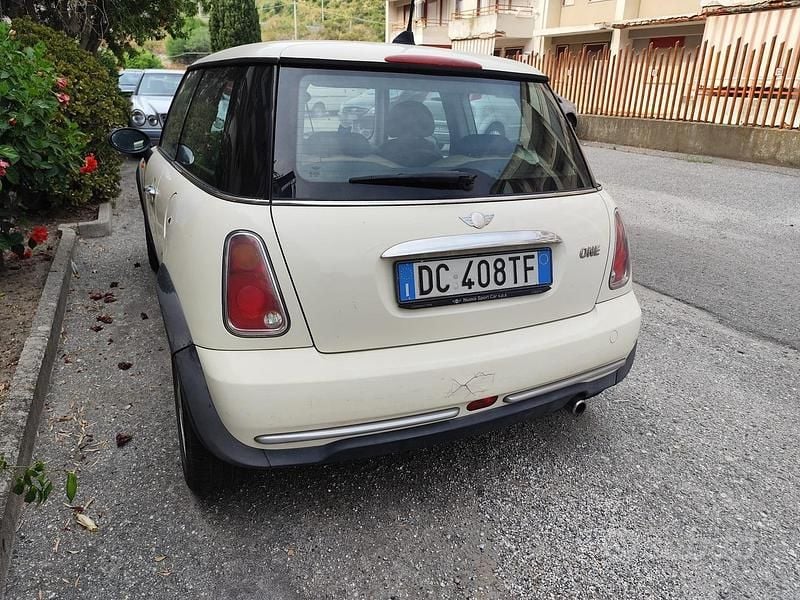 Usata Mini Cooper 2005 Bianco Utilitaria