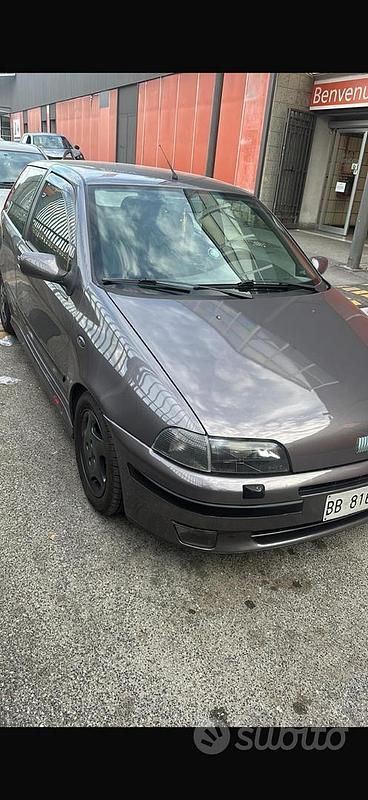 Usata Fiat Punto 131 CV (96 kW) 1997 Grigio Berlina