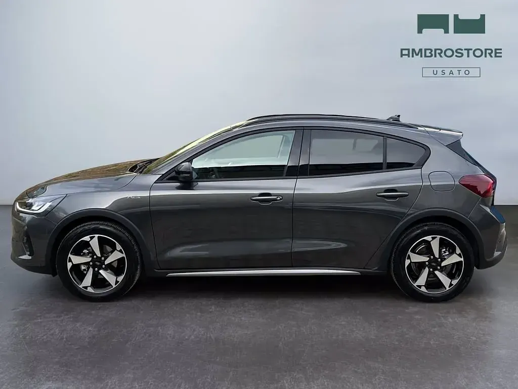 Usata Ford Focus Active 155 CV (114 kW) 2025 Magnetic grey SUV