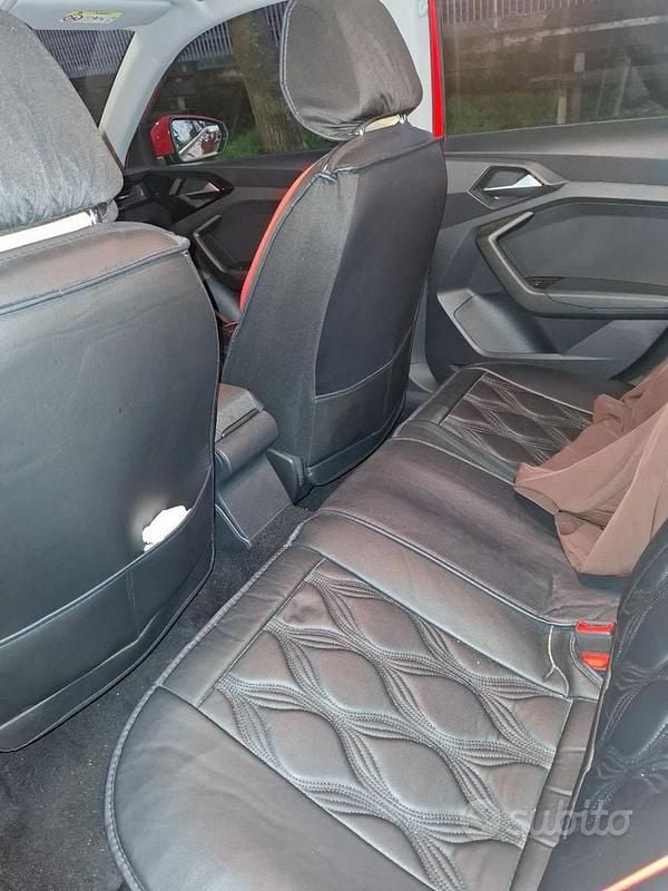 Käytetty Audi A1 95 HP (69 kW) 2023 Punainen Katumaasturi