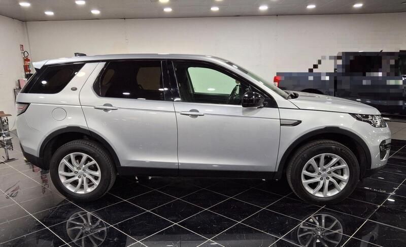Usata Land Rover Discovery Sport HSE Luxury 150 CV (110 kW) 2018 Argento SUV