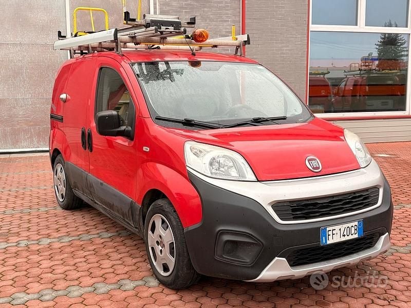 Usata Fiat Fiorino 95 CV (69 kW) 2016 Rosso Monovolume