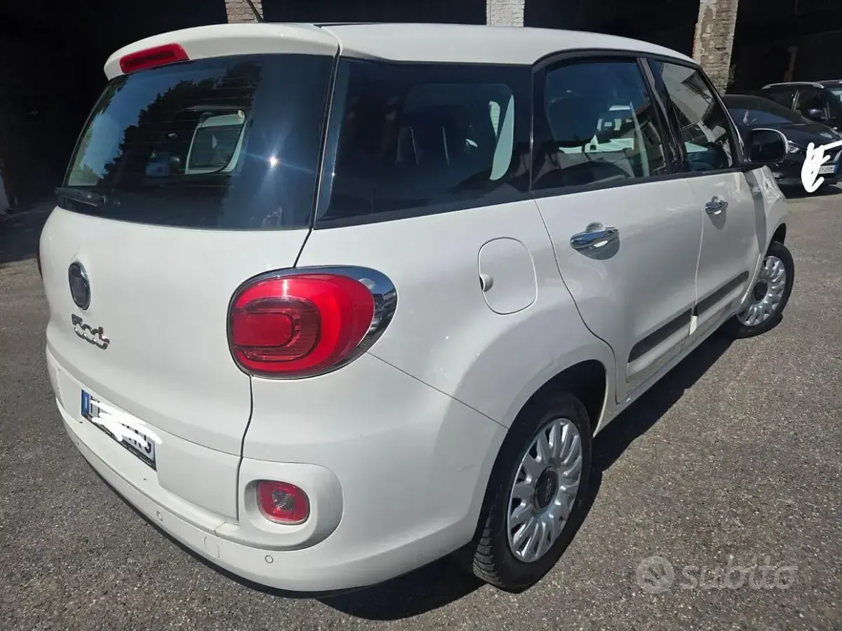Usata Fiat 500L Living 84 CV (61 kW) 2018 Bianco Monovolume