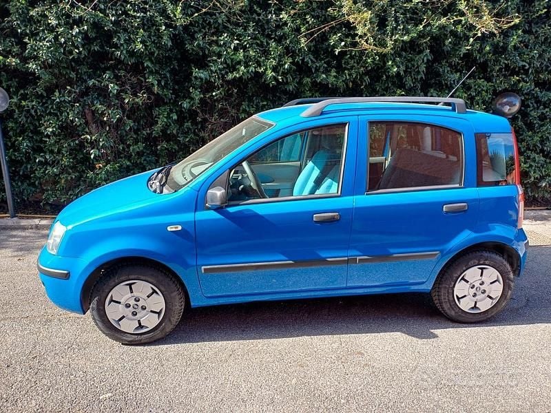 Usata Fiat Panda Dynamic 60 CV (44 kW) 2005 Blu Berlina