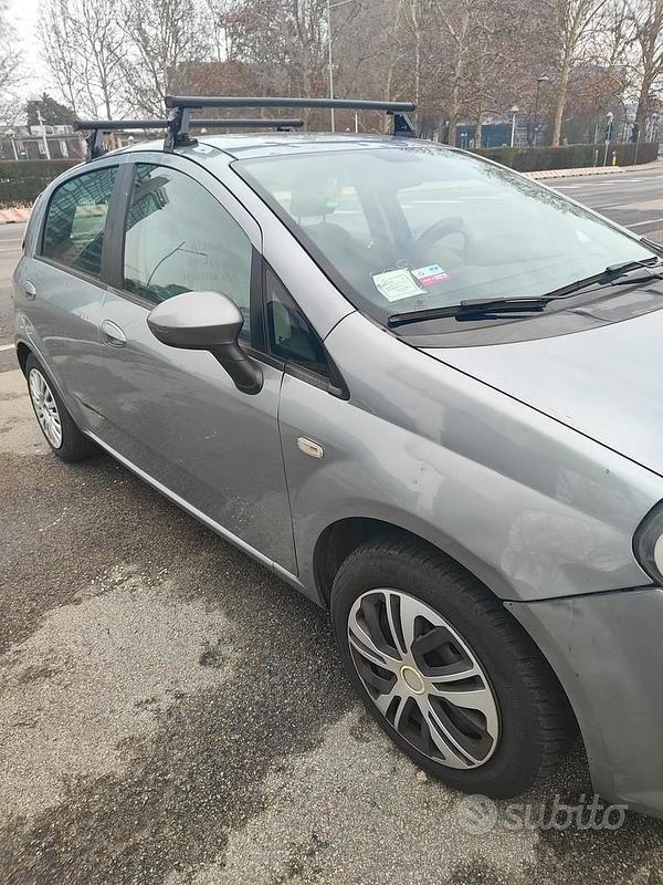 Usata Fiat Punto Evo 65 CV (47 kW) 2009 Grigio Utilitaria