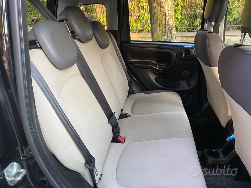 Usata Fiat Panda Easy 85 CV (62 kW) 2012 Nero Utilitaria