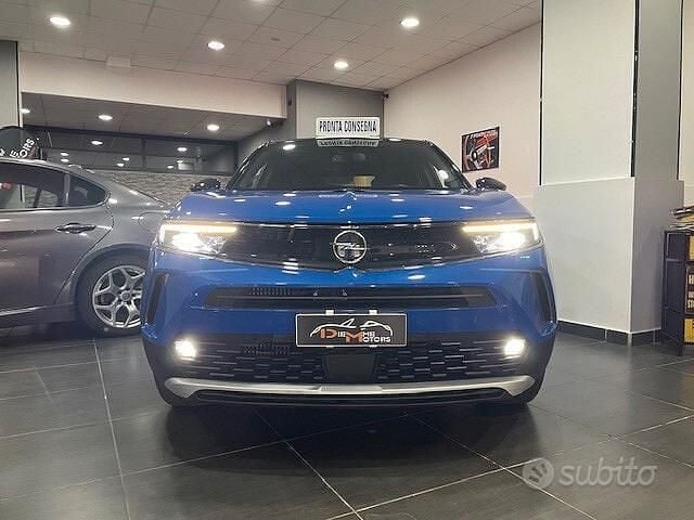 Blu Usata 2022 Opel Mokka Ultimate SUV | 17.950 € (Buon prezzo) - Immagine 1/4