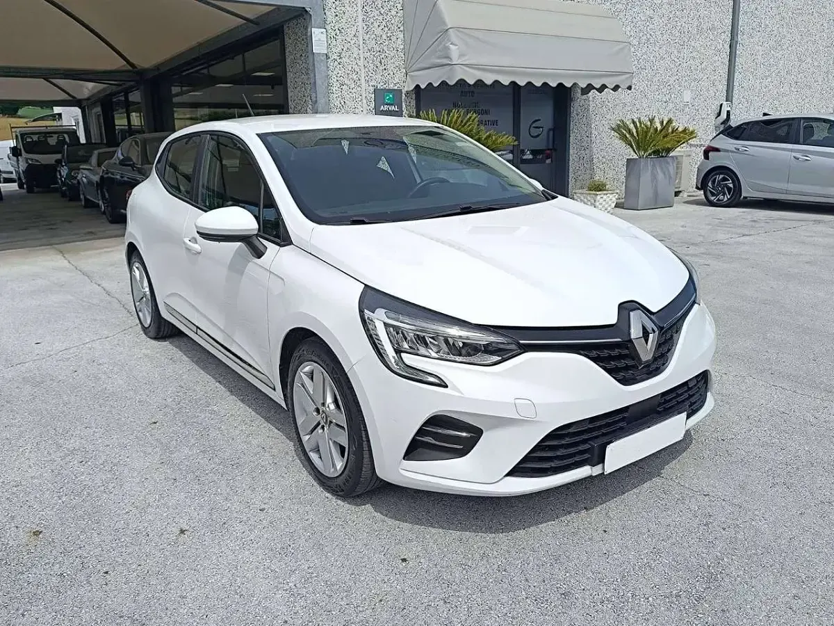 Usata Renault Clio V 101 CV (74 kW) 2020 Other Berlina