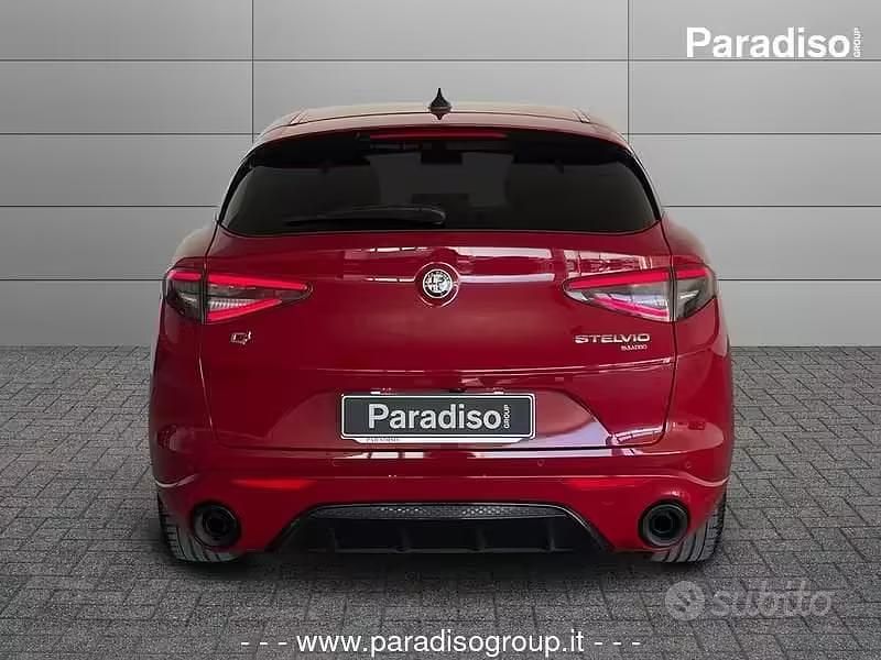 Usata Alfa Romeo Stelvio 280 CV (205 kW) 2024 Rosso SUV