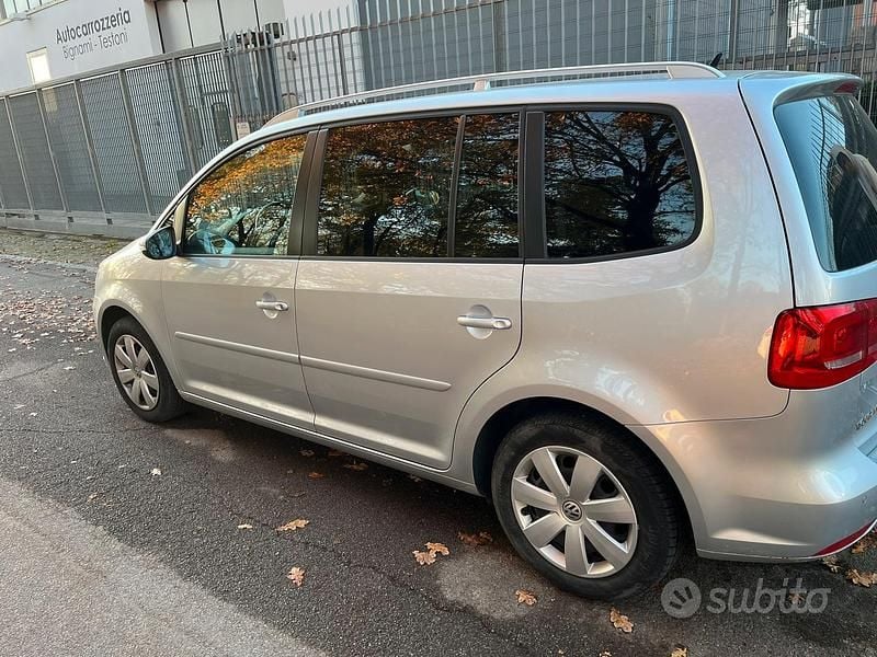 Usata VW Touran 2013 Grigio Monovolume