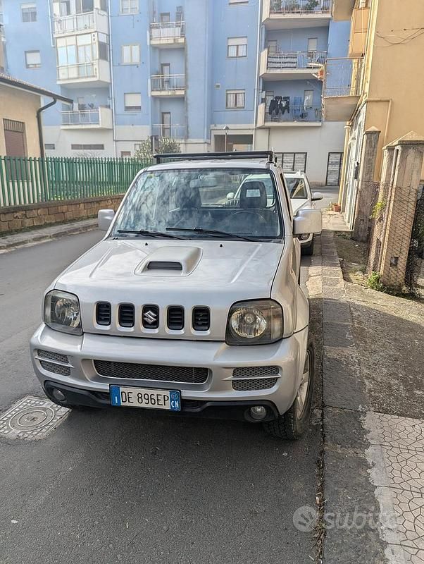 Usata Suzuki Jimny 85 CV (62 kW) 2007 SUV