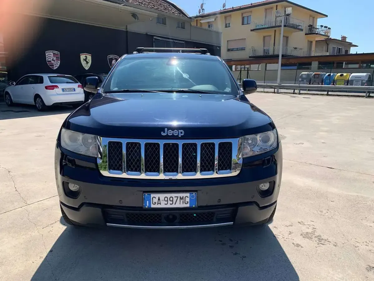 Usata Jeep Grand Cherokee Overland 241 CV (177 kW) 2013 Blu notte met. SUV