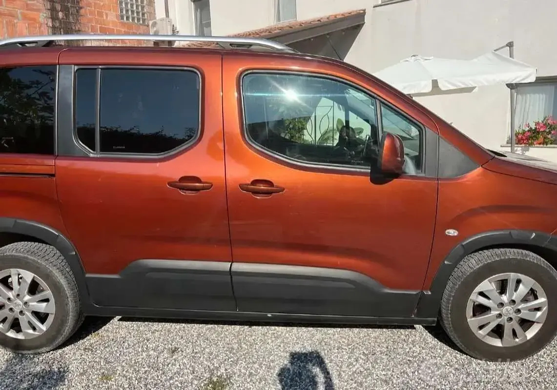 Usata Peugeot Rifter GT-line 131 CV (96 kW) 2019 Arancione Monovolume
