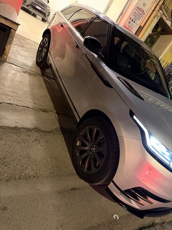 Usata Land Rover Range Rover Velar SE Dynamic 203 CV (149 kW) 2022 Argento SUV