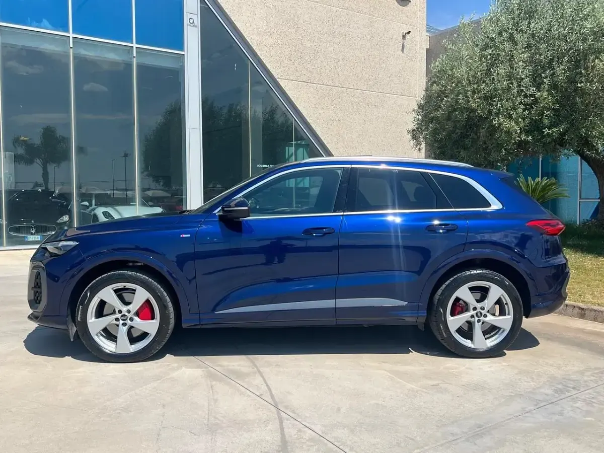 Usata Audi Q5 S-Line 204 CV (150 kW) 2025 Blu SUV