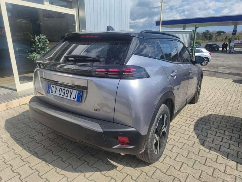 Usata Peugeot e-2008 GT 100 kW (136 CV) 2024 Argento SUV