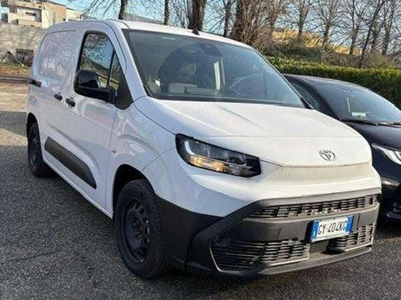 Bianco Nuova 2025 Toyota Proace City City Monovolume | 18.000 € (Molto cara) - Immagine 1/4