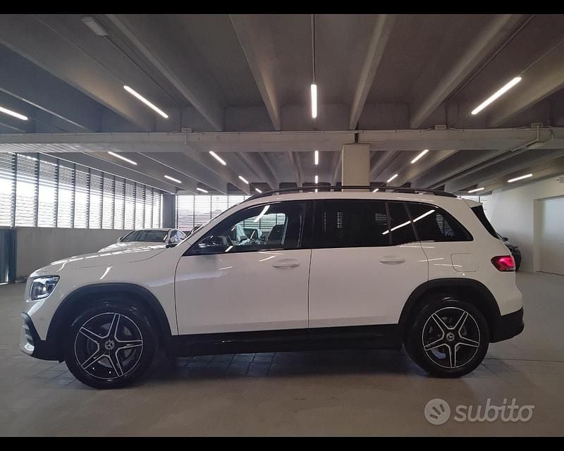 Usata Mercedes GLB200 Premium 150 CV (110 kW) 2024 Bianco SUV