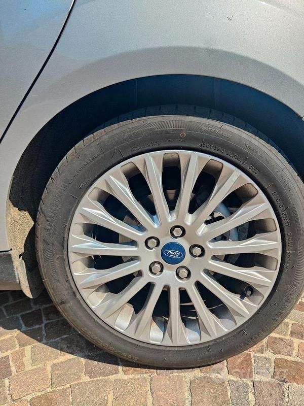 Usata Ford Focus 115 CV (84 kW) 2012 Grigio Berlina