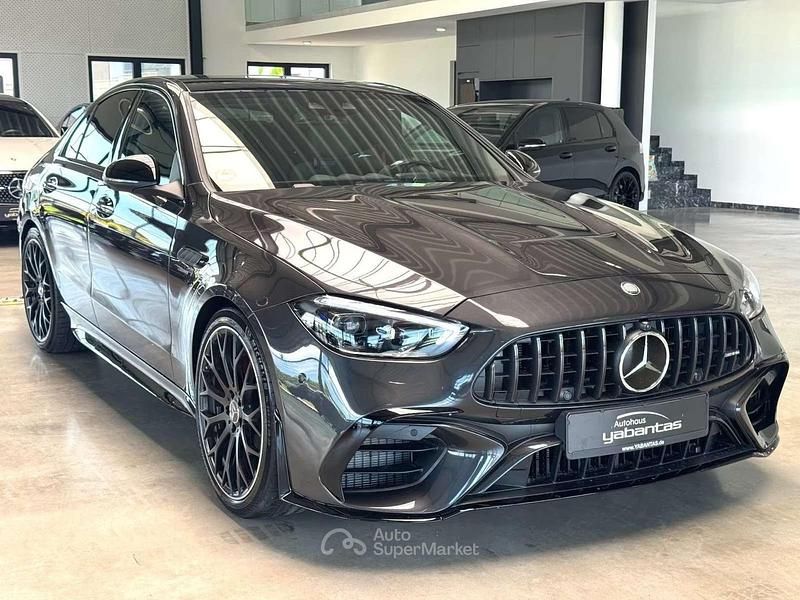 Usata Mercedes C63 AMG AMG 680 CV (500 kW) 2025 Gray Berlina