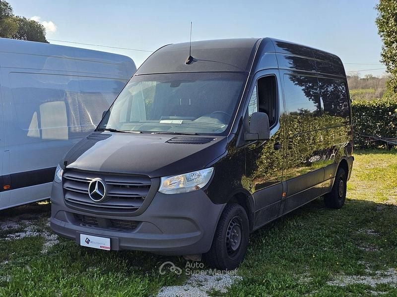Usata Mercedes Sprinter 114 CV (83 kW) 2020 Marrone Furgone