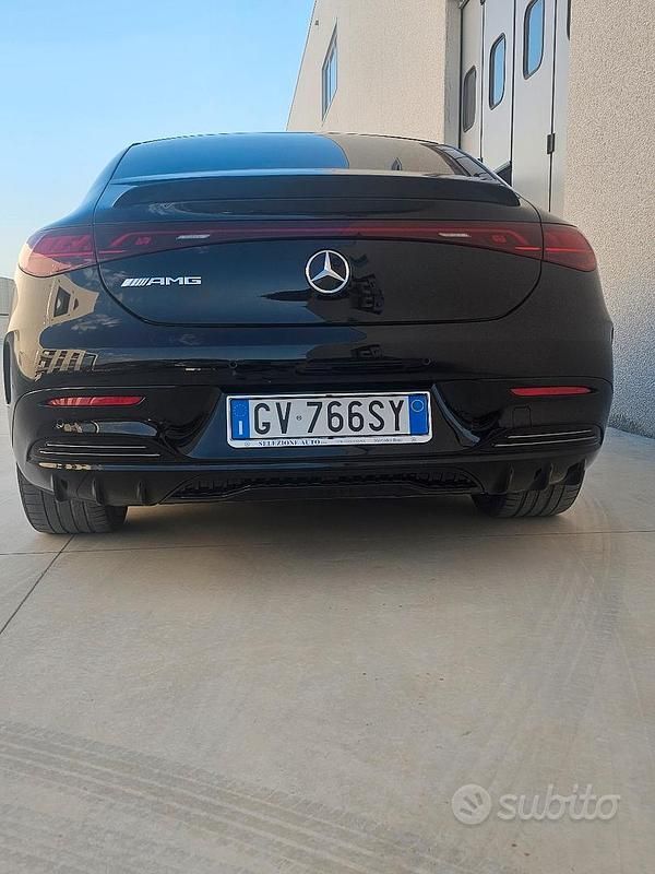 Usata Mercedes EQE300 Premium Plus 108 kW (148 CV) 2023 Nero Berlina