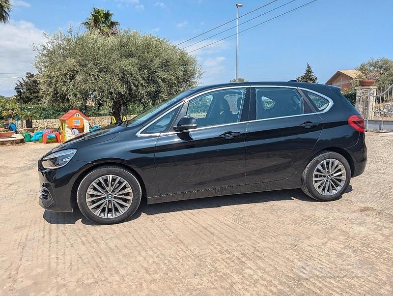 Usata BMW 216 Luxury Line 116 CV (85 kW) 2020 Nero Coupé