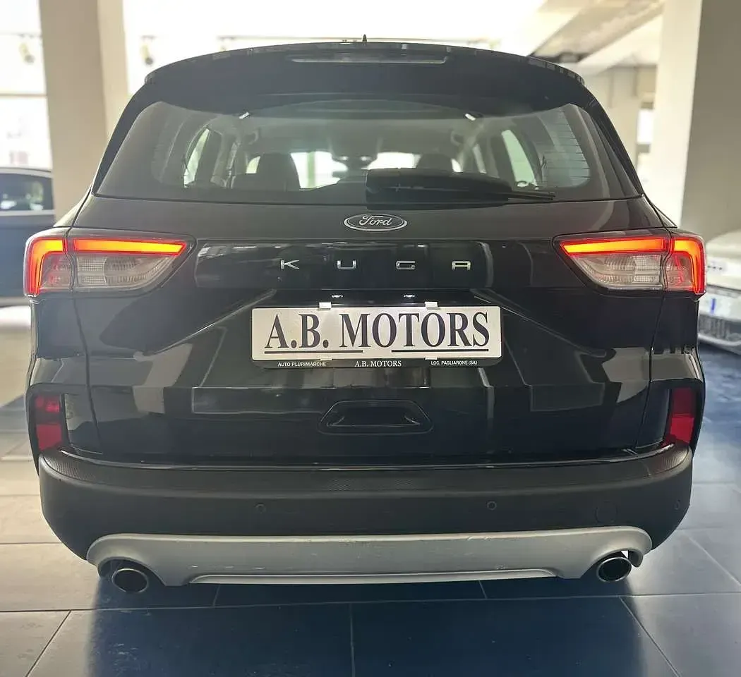 Usata Ford Kuga Business Edition 120 CV (88 kW) 2021 Nero SUV