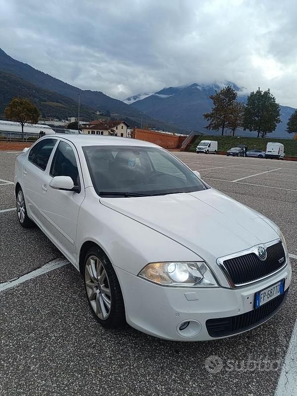 Bianco Usata 2008 Skoda Octavia RS Tre volumi | 6900 € - Immagine 1/4