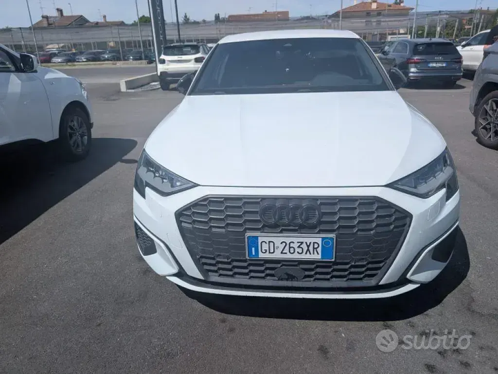 Usata Audi A3 Advanced 116 CV (85 kW) 2021 Bianco Berlina