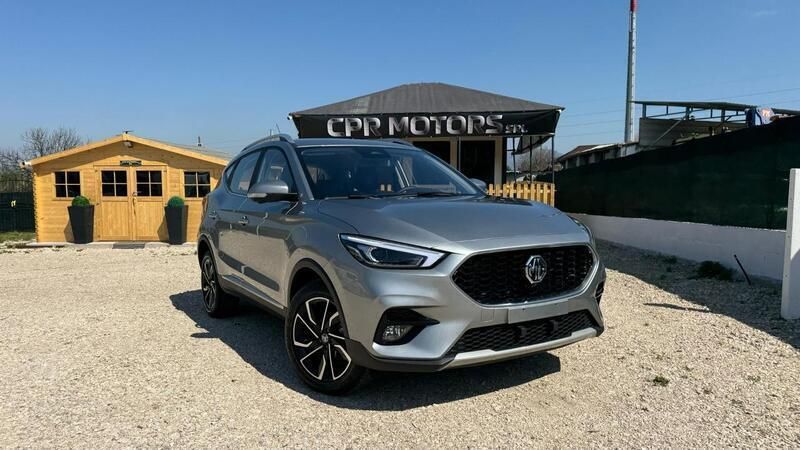 Grigio Nuova 2025 MG ZS Luxury Tre volumi | 19.900 € (Cara) - Immagine 1/4