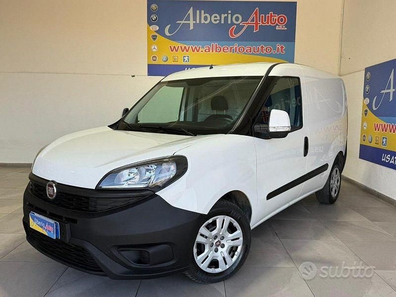 Bianco Usata 2019 Fiat Doblò Monovolume | 9690 € (Buon prezzo) - Immagine 1/4