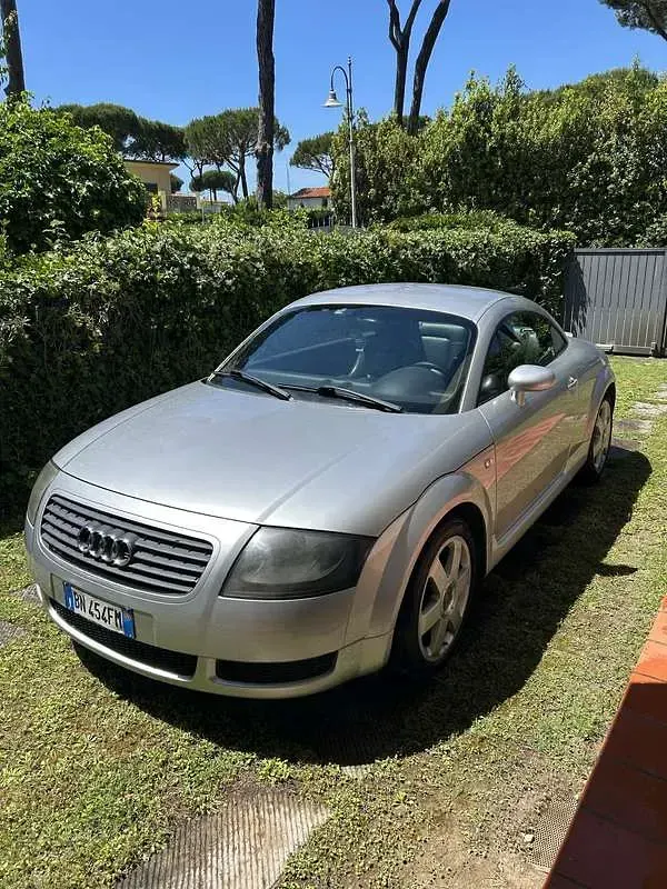 Usata Audi TT 179 CV (131 kW) 2000 Grigio Coupé