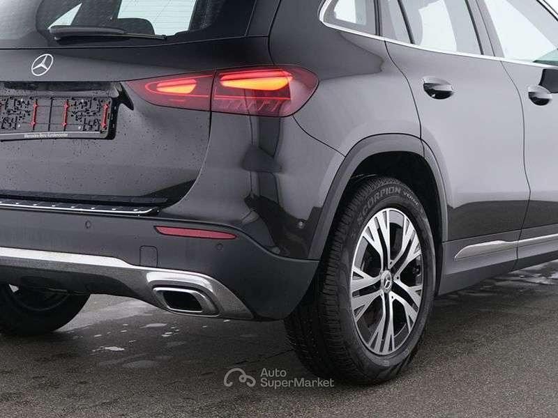 Usata Mercedes GLA220 Advanced 190 CV (139 kW) 2025 191 nero cosmo SUV