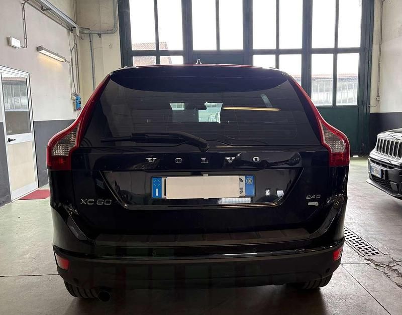 Occasion Volvo XC60 Kinetic 175 PK (128 kW) 2010 Zwart SUV