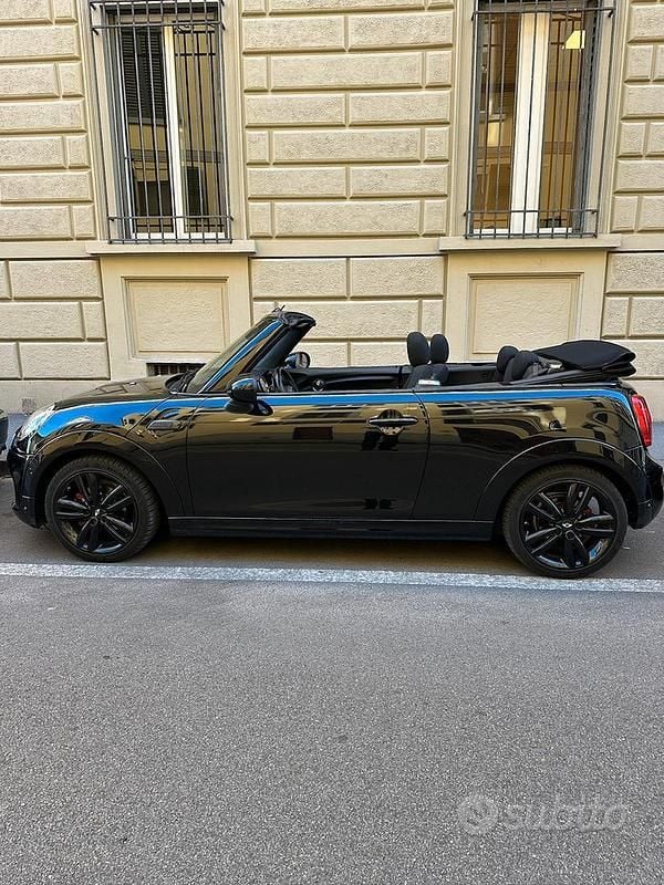 Usata Mini Cooper Cabriolet 2017 Nero Cabrio