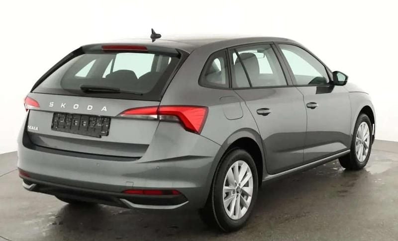 Nuova Skoda Scala 116 CV (85 kW) 2026 Grigio Utilitaria