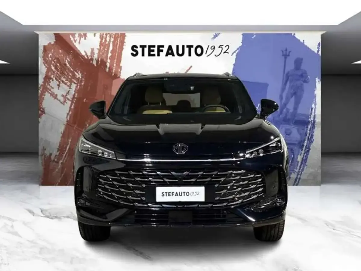 Nuova MG HS Luxury 2026 Pebble black SUV