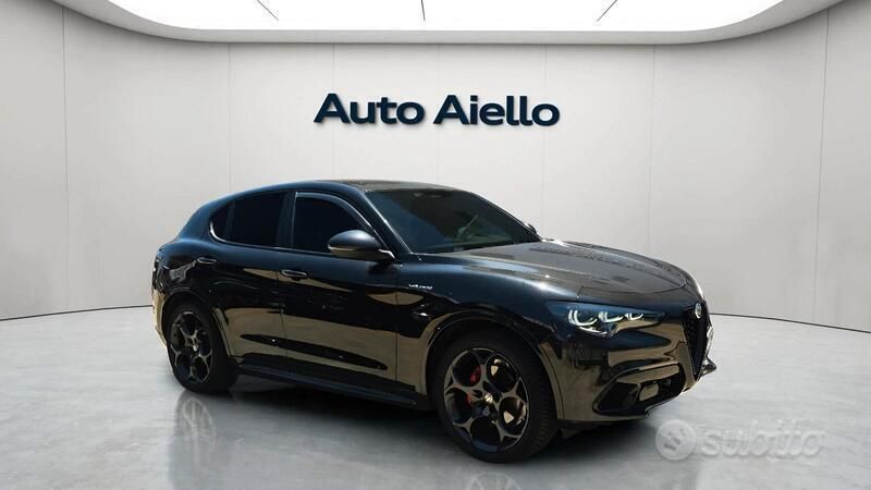 Usata Alfa Romeo Stelvio 209 CV (153 kW) 2024 Nero SUV