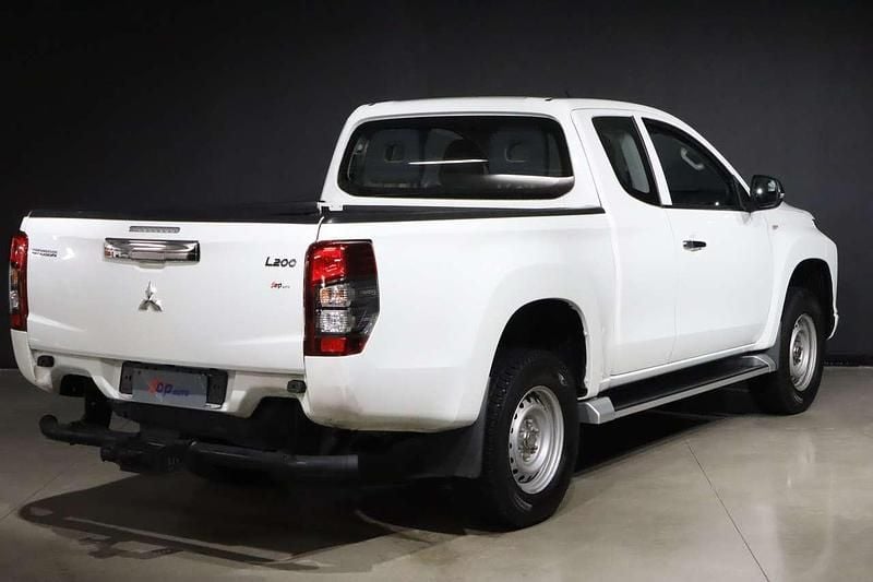 Usata Mitsubishi L200 150 CV (110 kW) 2019 Bianco Pick-up