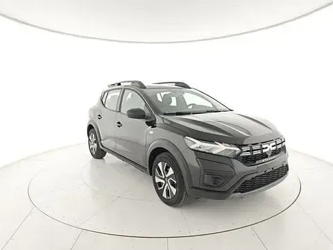 Usata Dacia Sandero Essentiel 101 CV (74 kW) 2026 Utilitaria