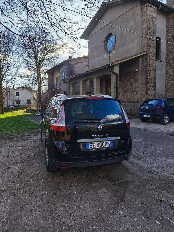 Usata Renault Grand Scénic III LIMITED 106 CV (77 kW) 2015 Monovolume