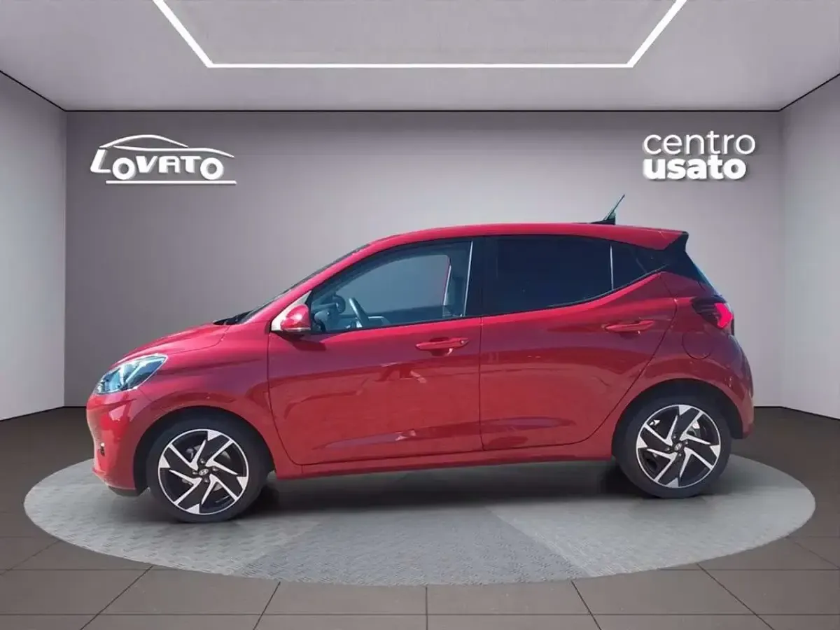 Usata Hyundai i10 Prime 63 CV (46 kW) 2025 Rosso Utilitaria