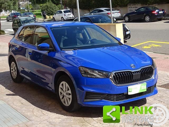 Usata Skoda Fabia Ambition 65 CV (47 kW) 2023 Blu Utilitaria