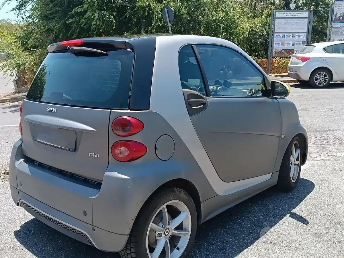 Usata Smart ForTwo Coupé 71 CV (52 kW) 2011 Grigio Coupé