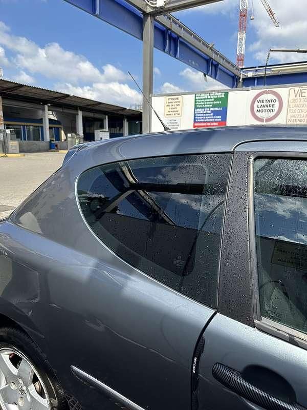 Usata Peugeot 207 73 CV (53 kW) 2011 Berlina