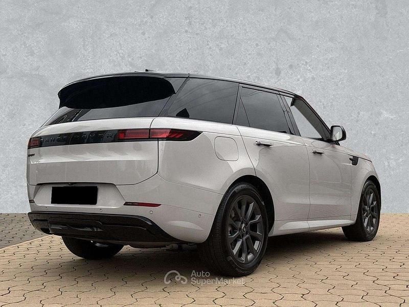 Usata Land Rover Range Rover Sport SE Dynamic 300 CV (220 kW) 2024 Borasco grey SUV